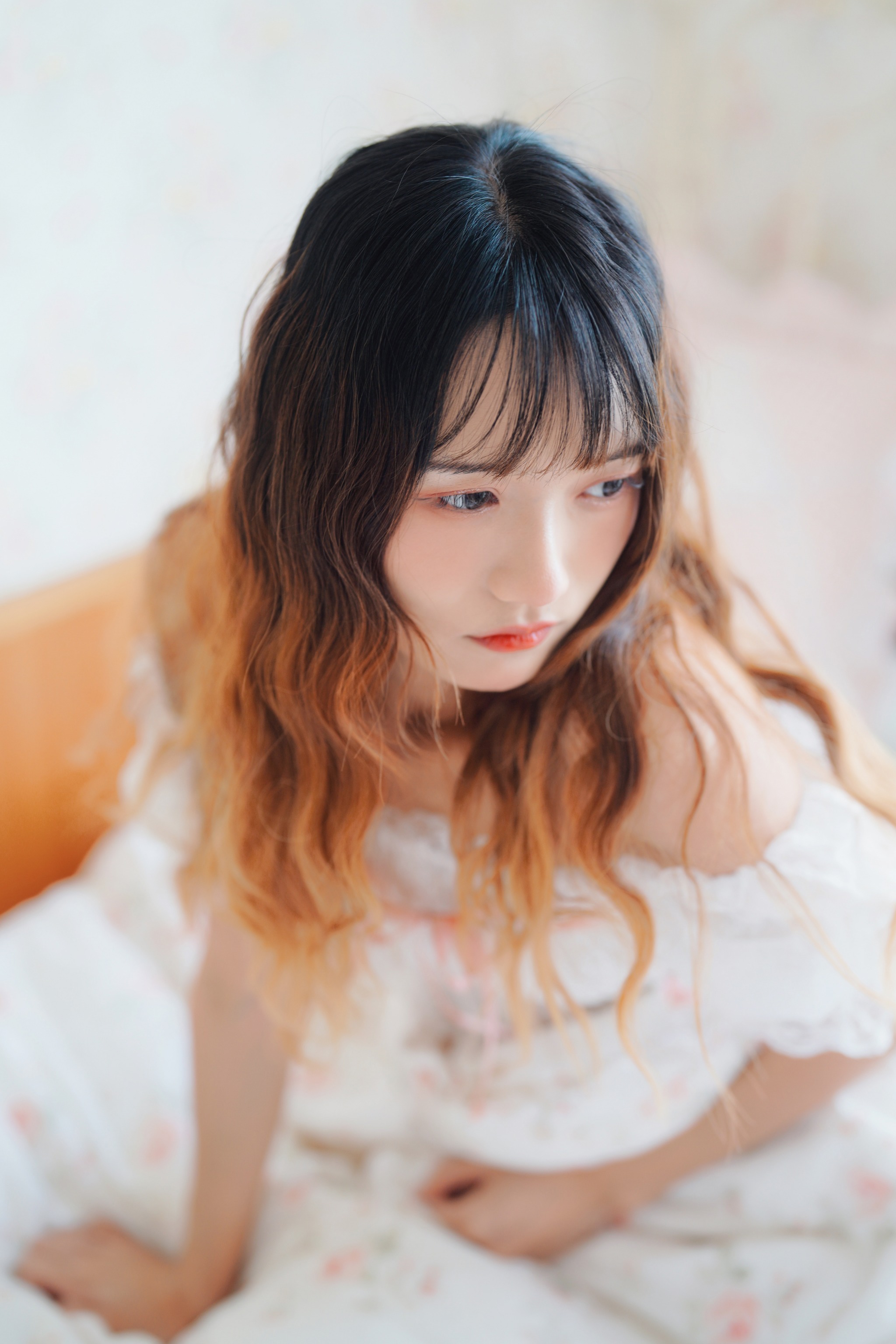 图片[1]-兔子Zzz不吃胡萝卜 – NO.022 居家少女[33P]-XikXak